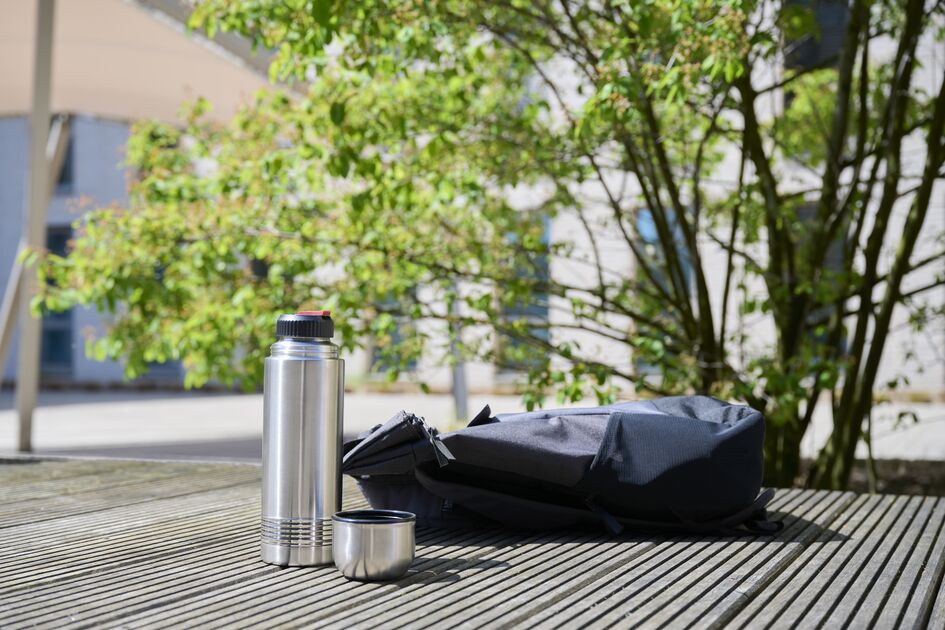 Tefal Senator Thermal Bottle 0.7L Stainless Steel Silver Robust Construction With Double Walled Safe Lock Thermos Insulated Vacuum Flask K3063314 10 Tefal Senator Thermal Bottle 0.7L Stainless Steel Silver Robust Construction With Double Walled Safe Lock Thermos Insulated Vacuum Flask K3063314