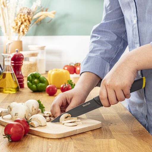 Tefal Fresh Kitchen Chef Knife With Cover 15Cm Titanium Non Stick Coating Ideal For Slicing &Amp; Chopping All Types Of Food High Performance Stainless Steel K1220304 8 Tefal Fresh Kitchen Chef Knife With Cover 15Cm Titanium Non Stick Coating Ideal For Slicing &Amp; Chopping All Types Of Food High Performance Stainless Steel K1220304