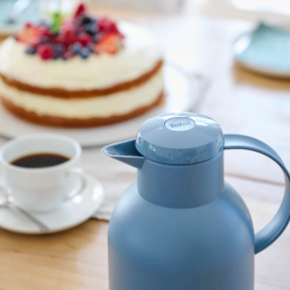 Tefal Samba Jug 1 Liter Blue Isothermal Jug Translucent Vacuum Flask Plastic-Polypropylenex (Pp) Glass Liner K3035312 F4010110 12 Tefal Samba Jug 1 Liter Blue Isothermal Jug Translucent Vacuum Flask Plastic-Polypropylenex (Pp) Glass Liner K3035312 F4010110