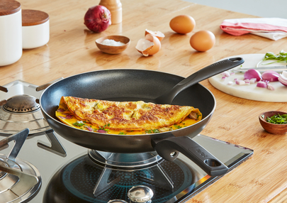 Tefal Easy Cook Frypan 30Cm Titanium Non Stick Thermo Signal 100% Safe Cooking Pan Suitable For All Heat Sources Except Induction B5540702 11 Tefal Easy Cook Frypan 30Cm Titanium Non Stick Thermo Signal 100% Safe Cooking Pan Suitable For All Heat Sources Except Induction B5540702