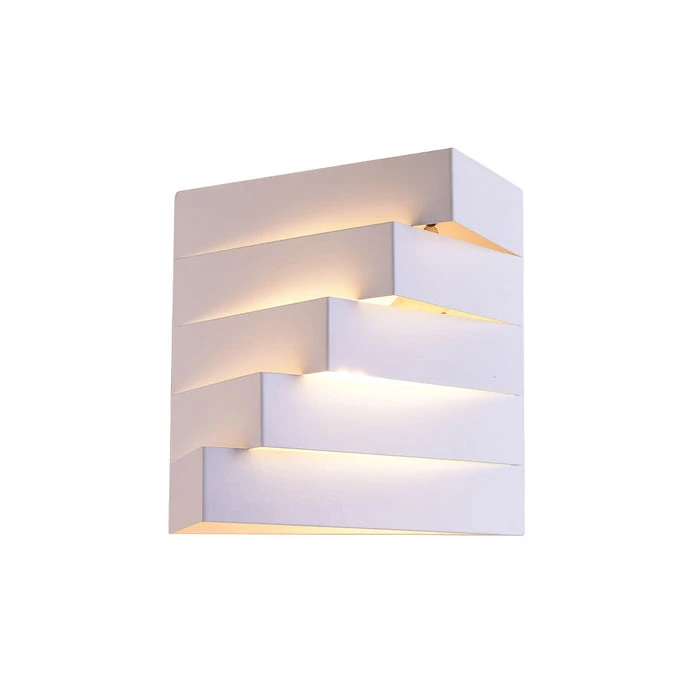 Tronic Creative Triangle Geometry Wall Lamp 1 Tronic Creative Triangle Geometry Wall Lamp