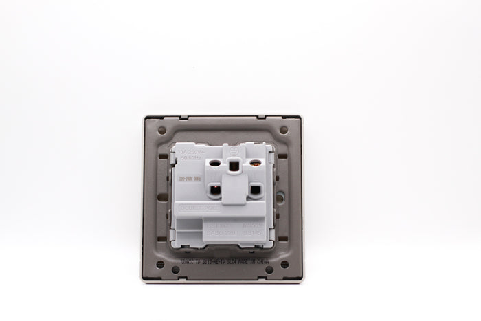 Tronic Single Socket 13Amps 8 Tronic Single Socket 13Amps