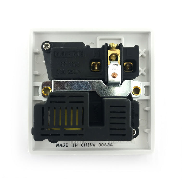 Tronic Single Socket With Usb 13Amps 3 Tronic Single Socket With Usb 13Amps